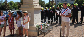 La foule pour la F�te Nationale malgr� la canicule