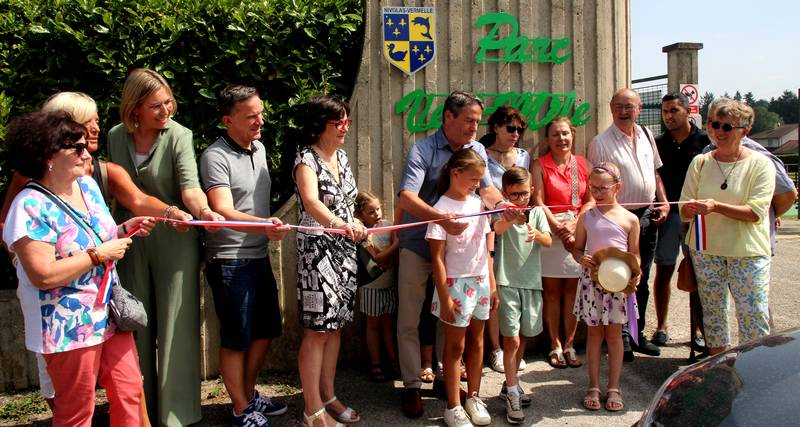 Parc  Vert-M�le : un lieu de rencontre entre les g�n�rations