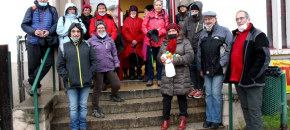 Le sourire, malgr� la temp�te et la pluie
