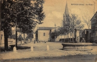 La premi�re place publique :