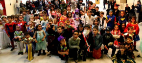 Monsieur Carnaval invit� des enfants